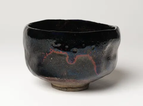 Japanese raku tea bowl, 18th century